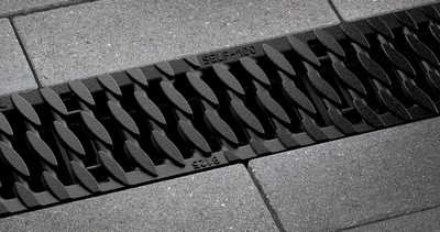 Header image SELF-200 Slotted grating OvalGrip Design