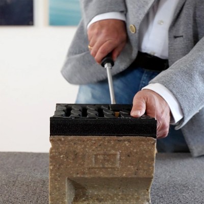 Anrin RapidLock Verschluss wird demonstriert