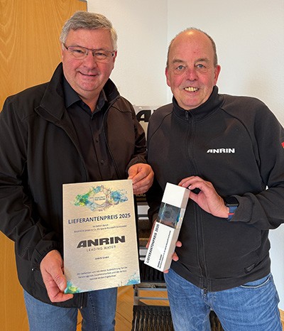 ANRIN gewinnt den Bauvista Lieferantenpreis 2025

Auszeichnung für Qualität, Zuverlässigkeit und partnerschaftliche Zusammenarbeit

ANRIN wurde von der Bauvista GmbH & Co. KG mit dem Lieferantenpreis 2025 ausgezeichnet – eine besondere Anerkennu…